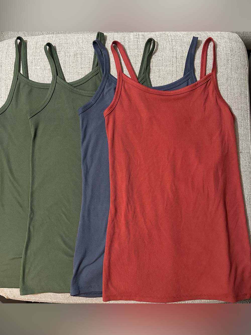 4 Ribbed Tank Tops